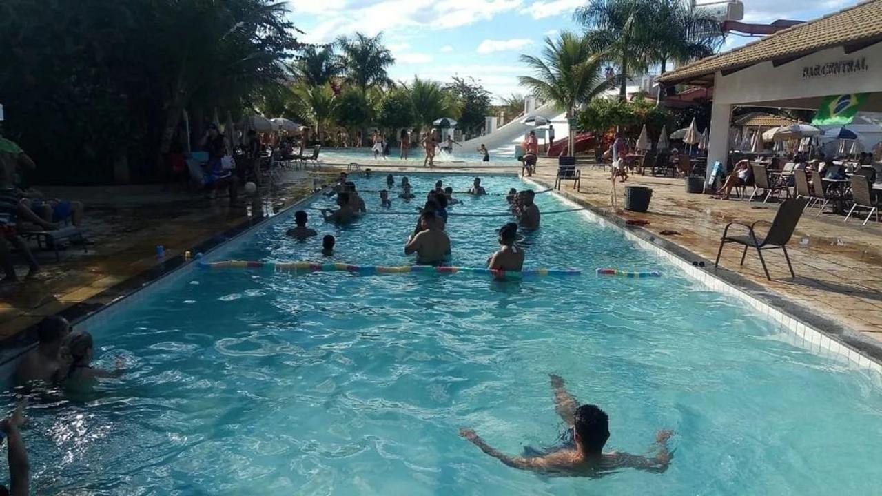 Villa Ap Completo Parq. Aquat. Sensacional Gratis à Caldas Novas Extérieur photo